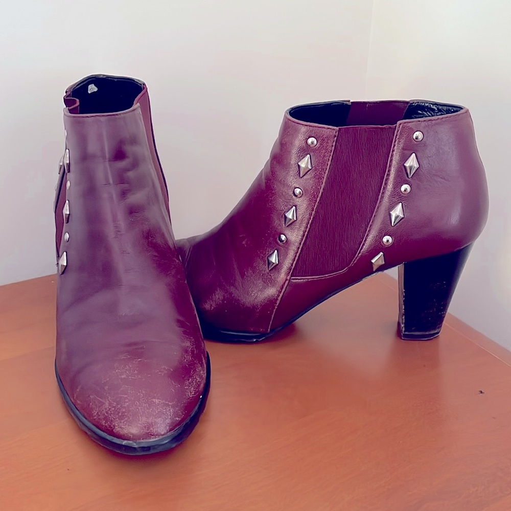 Amalfi by Rangoni Ankle Boots